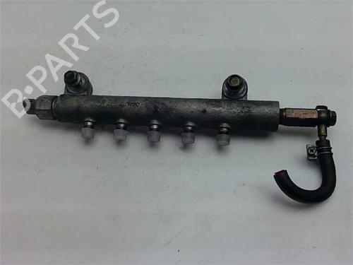 Used Injection rail Injection rail 38372643 38372643