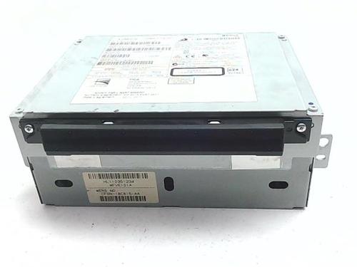 radio-volvo-v40-hatchback-525-2012-2013-2014-2015-2016-2017-2018-2019-38363795 main image