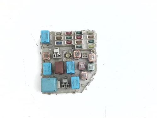 fuse-box-toyota-rav-4-ii-_a2_-2000-2001-2002-2003-2004-2005-39964450 main image