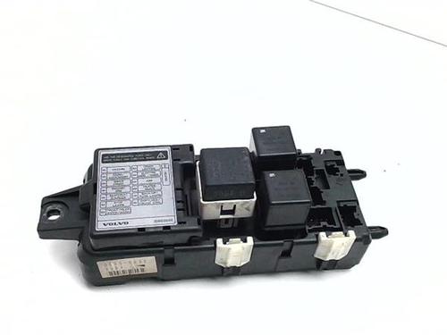 Used Fuse box Fuse box 38374689 38374689