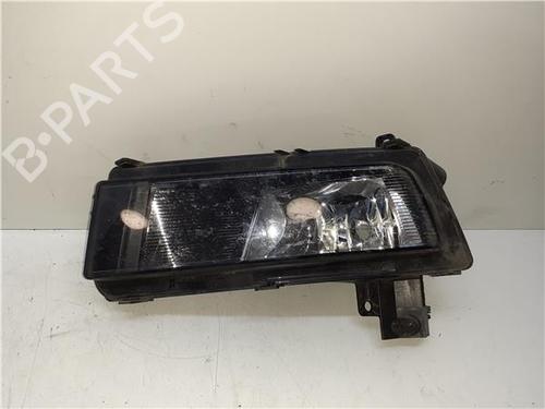 left-front-fog-light-vw-touran-5t1-2015-38362873 main image