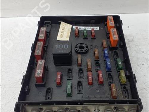 Used Fuse box Fuse box 38367004 38367004