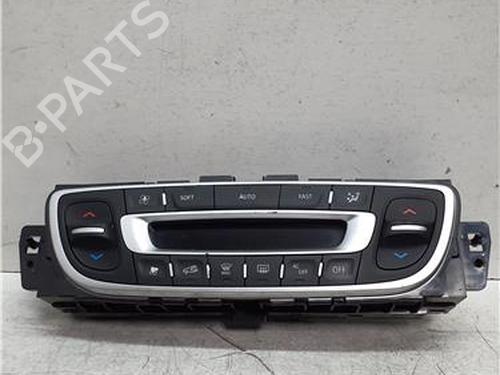 climate-control-renault-megane-iv-saloon-2016-38366723 main image