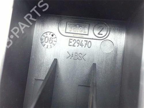Left front window switch RENAULT CLIO III Hatchback Van (SB_, SR_) 1.5 dCi | BP38358908I27 - Image 3