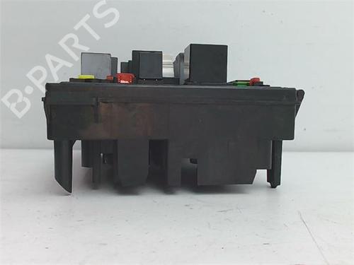 Used Fuse box Fuse box 38399515 38399515