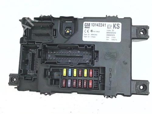 Used Fuse box Fuse box 38366947 38366947