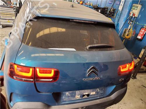 tailgate-citroen-c4-cactus-2014-38394529 main image