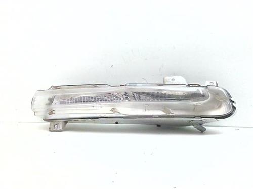 left-front-fog-light-volvo-v40-hatchback-525-2012-2013-2014-2015-2016-2017-2018-2019-38382099 main image