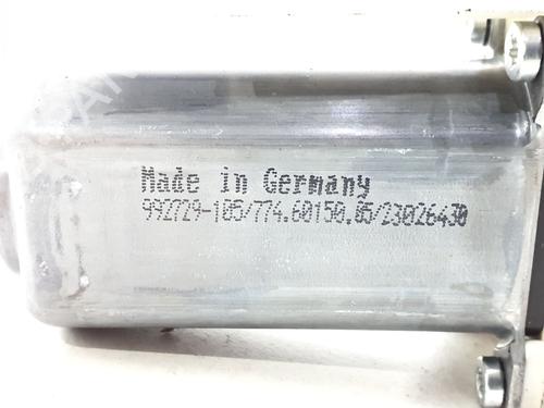 Left front window motor VW PASSAT B6 (3C2) 2.0 TDI 16V | BP38968929E21 - Image 6
