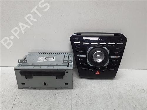 radio-ford-focus-iii-saloon-2010-2011-2012-2013-2014-2015-2016-2017-2018-2019-2020-38364886 main image