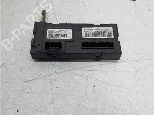 Used Control unit Control unit RENAULT LAGUNA III Grandtour (KT0/1) 2.0 dCi (KT07, KT0J, KT14, KT1A, KT1S) (131 hp) 38364430 38364430