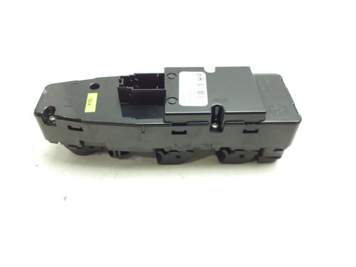 Left front window switch BMW 5 (F10) 530 d | BP38333224I27 - Image 3