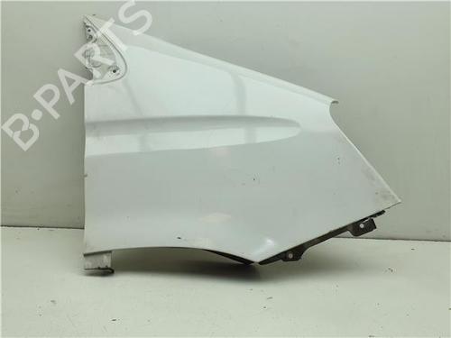 Used Right front fenders Right front fenders IVECO DAILY V Van 29S13, 29L13, 35C13, 35S13, 40C13, 40S13 (126 hp) 39964399 39964399