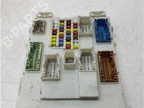 fuse-box-ford-focus-iii-saloon-2010-2011-2012-2013-2014-2015-2016-2017-2018-2019-2020-38364962 main image