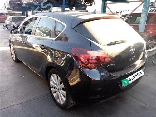 seats-set-opel-astra-j-saloon-2012-38364370 main image