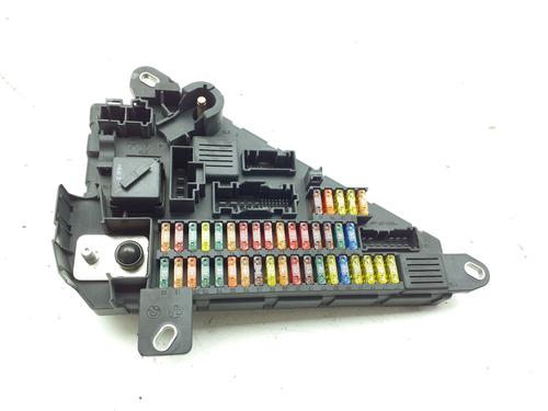 Used Fuse box Fuse box 38333990 38333990