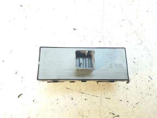 Left front window switch SEAT TOLEDO III (5P2) 2.0 TDI 16V | BP38369765I27 - Image 3