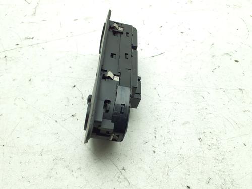 Left front window switch BMW 1 (E81) 118 d | BP38402720I27 - Image 2