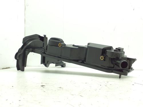 Used Valve cover Valve cover 38779132 38779132
