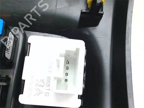 Headlight switch CITROËN C3 III (SX) 1.5 BlueHDi 100 (SXYHYP, SXYHTU) | BP40085928I24 - Image 2