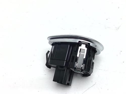 Switch BMW 2 Active Tourer (F45) 218 d xDrive | BP38376872I30 - Image 2