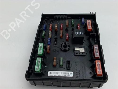Used Fuse box Fuse box 38372765 38372765