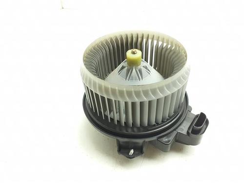heater-blower-motor-toyota-auris-_e18_-2012-2013-2014-2015-2016-2017-2018-2019-38373406 main image