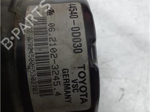 Used ABS pump ABS pump TOYOTA YARIS (_P13_) 1.0 (KSP130_, KSP130) (69 hp) 38364276 38364276