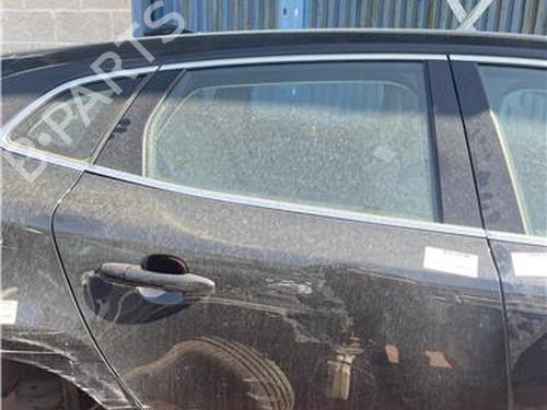 right-rear-door-volvo-v40-hatchback-525-2012-2013-2014-2015-2016-2017-2018-2019-38362622 main image