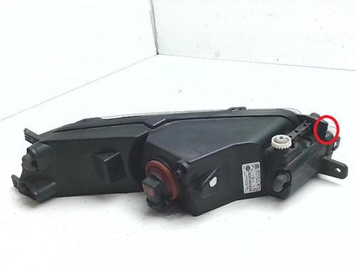 Left front fog light VW PASSAT B8 (3G2, CB2) 1.6 TDI | BP38392907C30 - Image 3