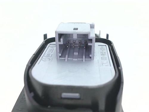 Left front window switch AUDI A1 (8X1, 8XK) 1.6 TDI | BP38469712I27 - Image 2