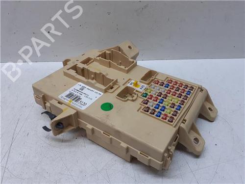 Used Fuse box Fuse box 38361801 38361801