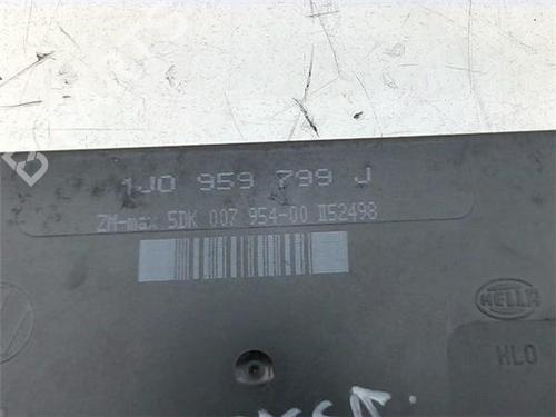 Comfort control module VW PASSAT B5 (3B2) 1.8 T | BP38403082M56 - Image 3