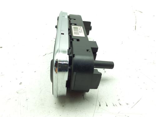 Left front window switch JAGUAR XJ (X350, X358) 4.2 | BP38413774I27 - Image 2