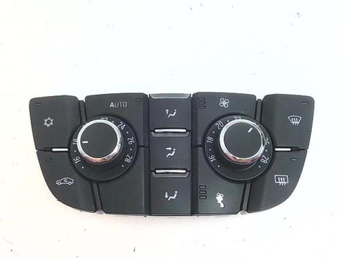 climate-control-opel-astra-j-saloon-2012-38350011 main image