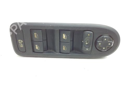 Used Left front window switch Left front window switch CITROËN C5 III Break (RW_) 2.0 HDi 165 (163 hp) 39962301 39962301