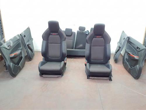 seats-set-suzuki-swift-v-az-2017-38394015 main image