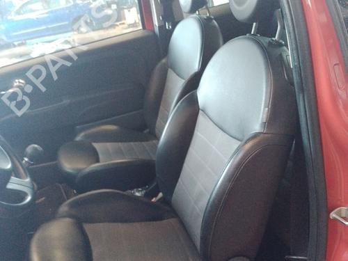 seats-set-fiat-500-312_-2007-38334979 main image