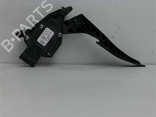 pedal-opel-astra-j-saloon-2012-38356347 main image