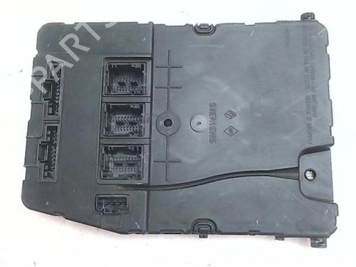 Used Fuse box Fuse box 38355899 38355899
