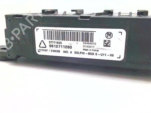 Used Electronic module Electronic module CITROËN C4 Picasso II 1.6 BlueHDi 120 (120 hp) 40086131 40086131