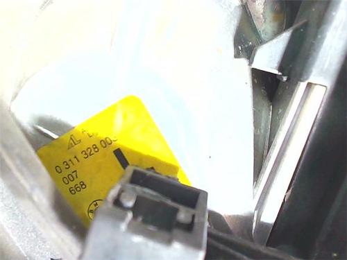 Left headlight BMW 3 (E46) 330 d | BP38352391C28 - Image 2