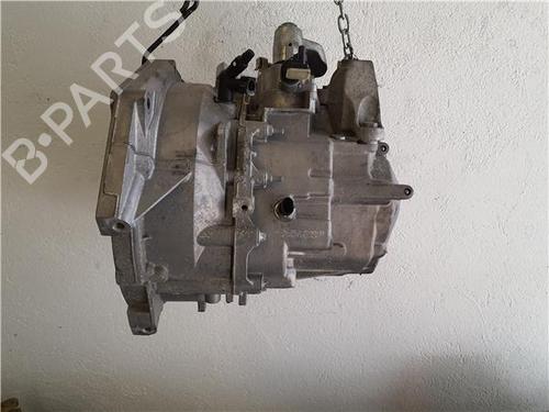 gearbox-opel-zafira-tourer-c-p12-2011-38361889 main image