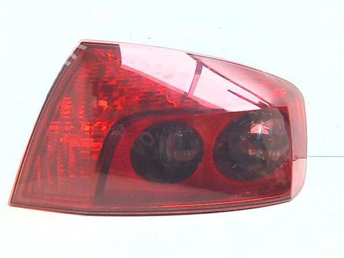 Used Right taillight Right taillight PEUGEOT 407 (6D_) 2.0 HDi 135 (6DRHRH, 6DRHRE, 6DRHRG, 6DRHRJ) (136 hp) 40150127 40150127