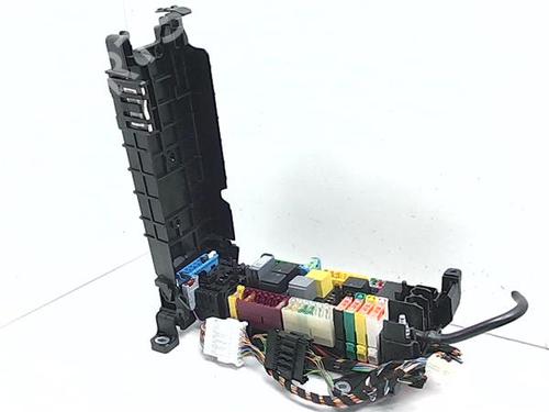 Used Fuse box Fuse box 38395796 38395796