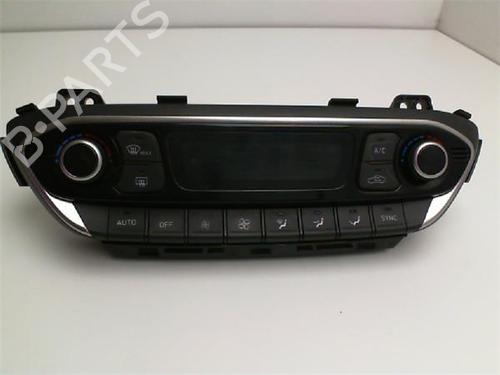 climate-control-hyundai-i30-pde-pd-pden-2016-38371824 main image