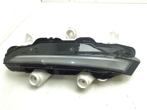 Used Right daytime light Right daytime light PEUGEOT 2008 II (UD_, US_, UY_, UJ_, UR_, UC_) 1.2 PureTech 100 (USHNK) (101 hp) 40199011 40199011