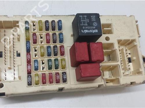 Used Fuse box Fuse box 38363299 38363299