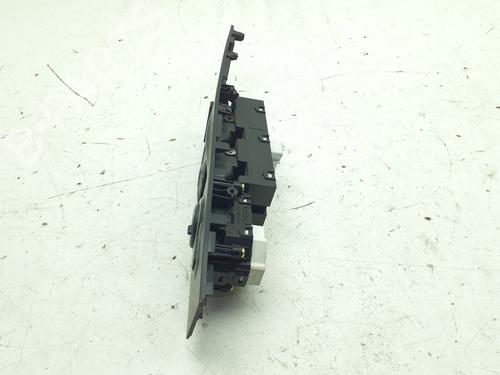 Left front window switch HYUNDAI i40 I (VF) 1.7 CRDI | BP38334397I27 - Image 2