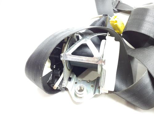 Front left seatbelt VW PASSAT B6 (3C2) 1.6 TDI | BP38702617I26 - Image 2